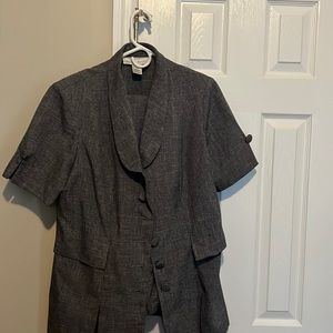 Women size 14w 2piece gray skirt suit
